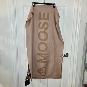 Moose Knuckles Logo Wool and Cashmere Scarf